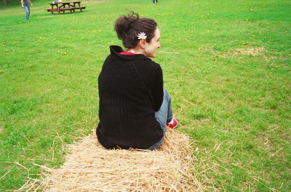 t99060015mary_haybail